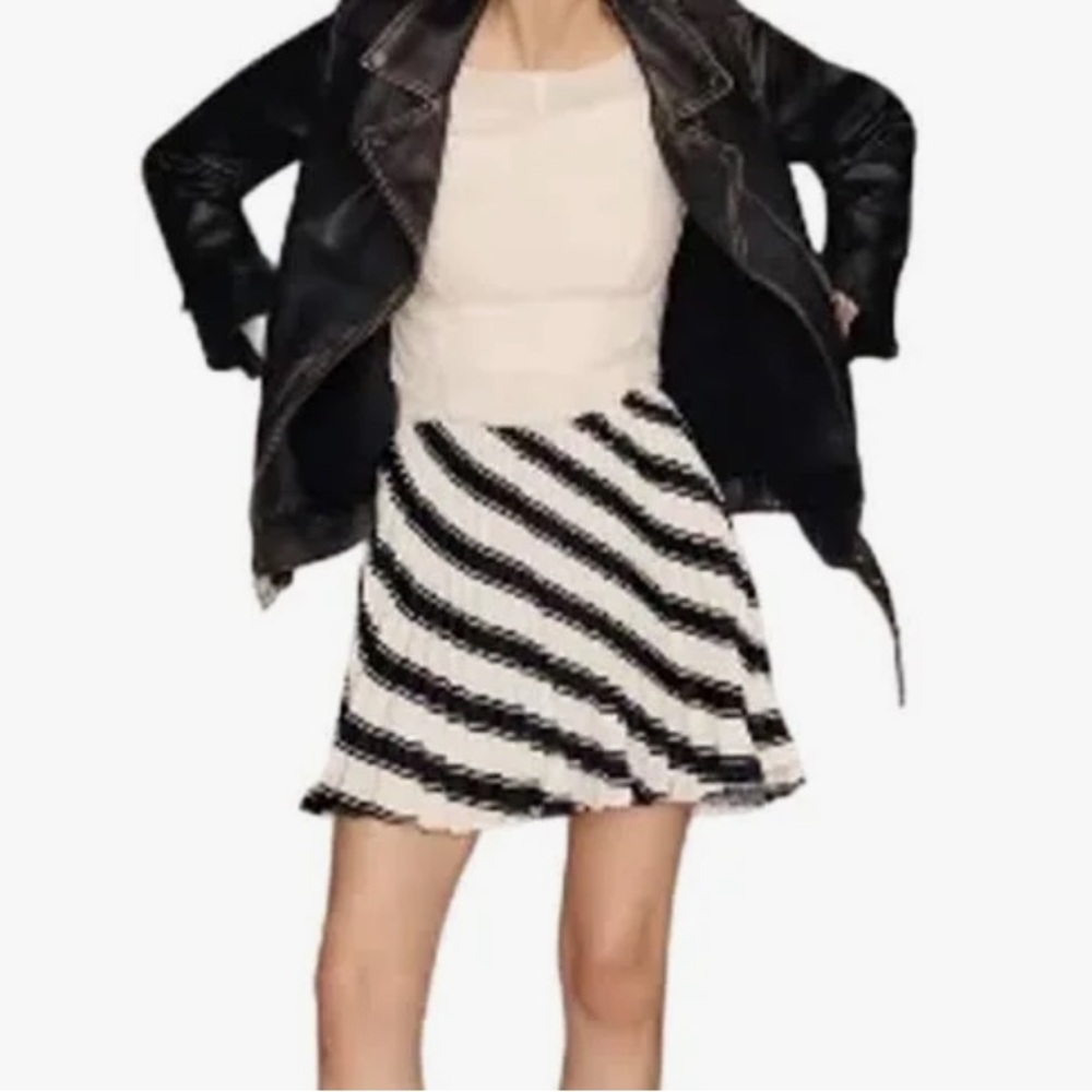 Anthropologie Maeve 🔅NWT🔅Size 4 Black and White Striped Pleated Skirt